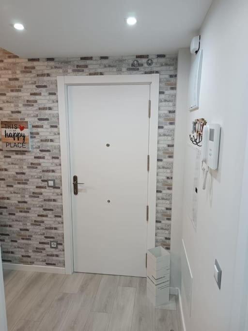¡Al Lado De La Clinica Oftalmologica Vega! Appartement Oviedo Buitenkant foto